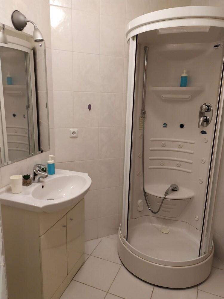 Kate & Jenny - Two-Level Apartment In The Old Town Bratislava Buitenkant foto