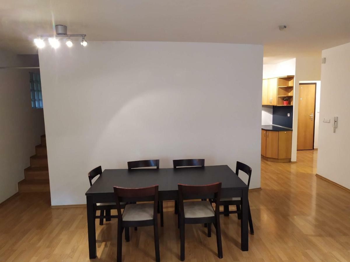 Kate & Jenny - Two-Level Apartment In The Old Town Bratislava Buitenkant foto