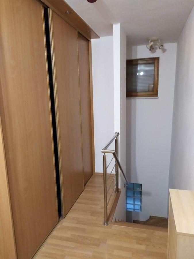 Kate & Jenny - Two-Level Apartment In The Old Town Bratislava Buitenkant foto