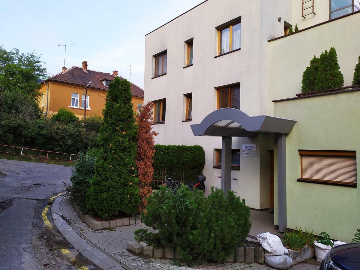 Kate & Jenny - Two-Level Apartment In The Old Town Bratislava Buitenkant foto
